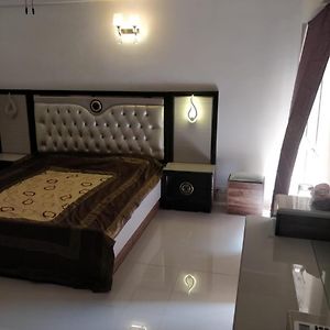 Flagship Airport Guest House